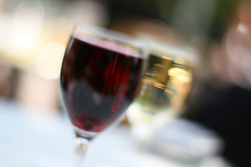 Pass the wine? Study suggests moderate drinking in pregnancy increases mental health in children