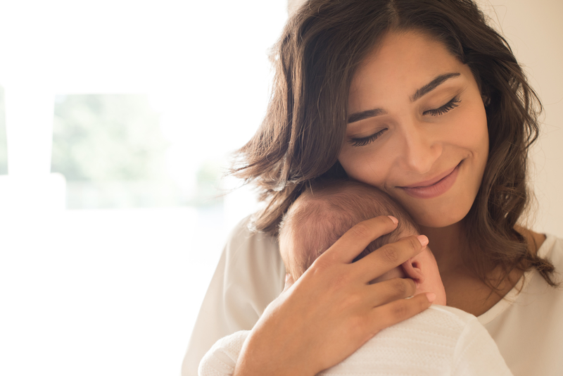 An Adoptive Parent’s Guide to Bonding With Newborns